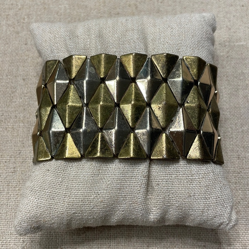 Diamond shape two tone metal bracelet